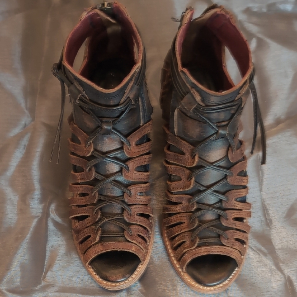 Freebird Wazee Sandals